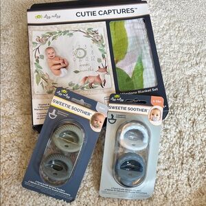 Itzy Ritzy milestone blanket and sweetie soothers